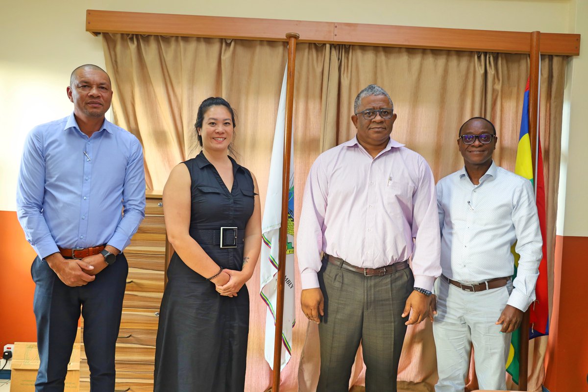 Health Officials in Rodrigues say 02 cases of mother-to-child #HIVTransmission have been recorded in 2022.

Updating @UNFPA mission, they said key needs include training for medical staff & bringing #Sexual & #ReproductiveHealth services closer to communities.

#ZeroMaternalDeath