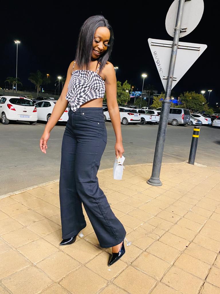 sharzrikhotso's tweet photo. #uMjoloWithAzola https://t.co/rt1dD6dzzO