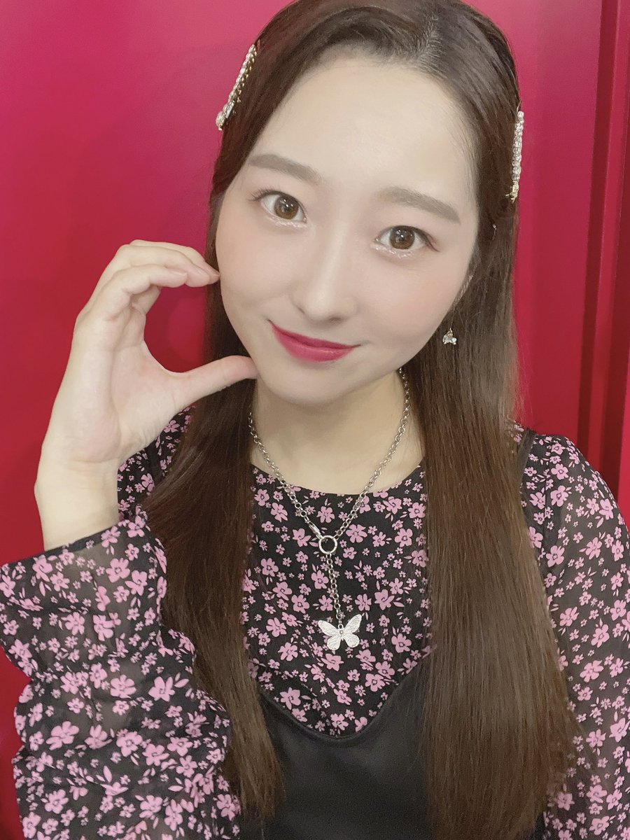 MANA_MYDAYS's tweet photo. どうもレトロガールですねん🐟

#MYDAYS #マイデイズ
#マナ #アイドル #JPOP #KPOP https://t.co/h3vCCwACfY