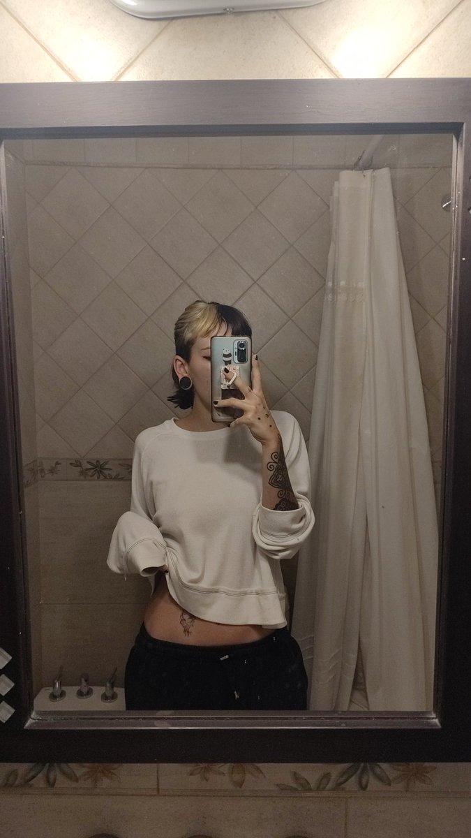 flam4_'s tweet photo. ✨🌛 https://t.co/thmGmFBxKJ