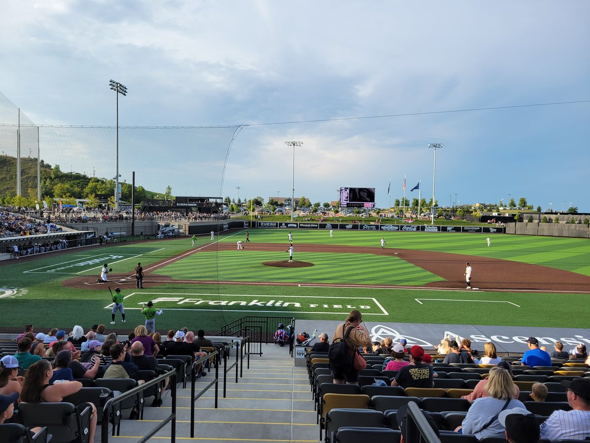 USNRCEC's tweet photo. Starting Day three of "End of Summer Road Trip", today #RiponWI!

Last night went to an Independent baseball game between @MKEMilkmen vs @KCCougars!

It was UDDERLY entertaining! https://t.co/msomMwc9R9