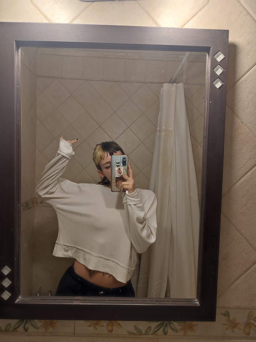 flam4_'s tweet photo. ✨🌛 https://t.co/thmGmFBxKJ