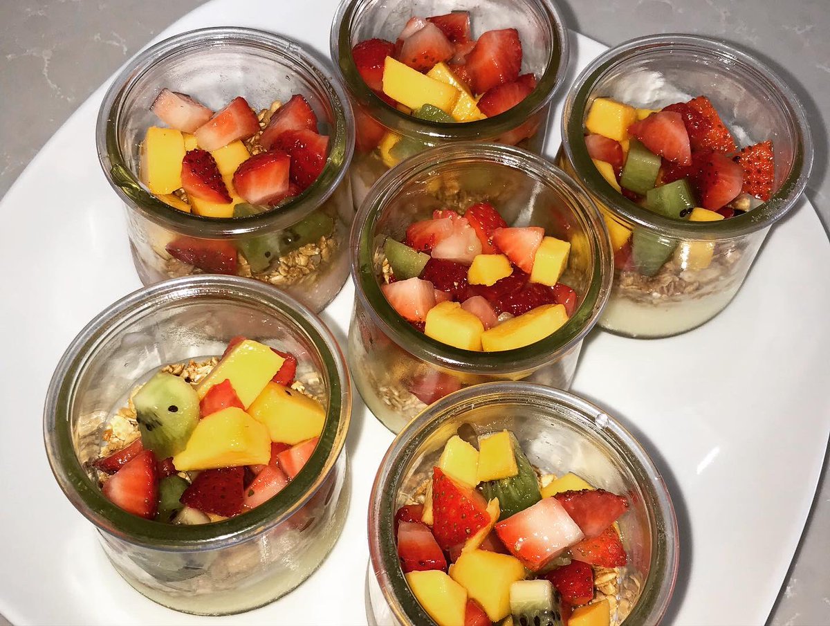 DIsBakeryCater's tweet photo. Fruit, Granola and yogurt all together in one place.                           #disbakeryandcatering  #simplydelicious  #delightfullydelicious  #fruit #yogurt #granola https://t.co/hYd6X9NifL