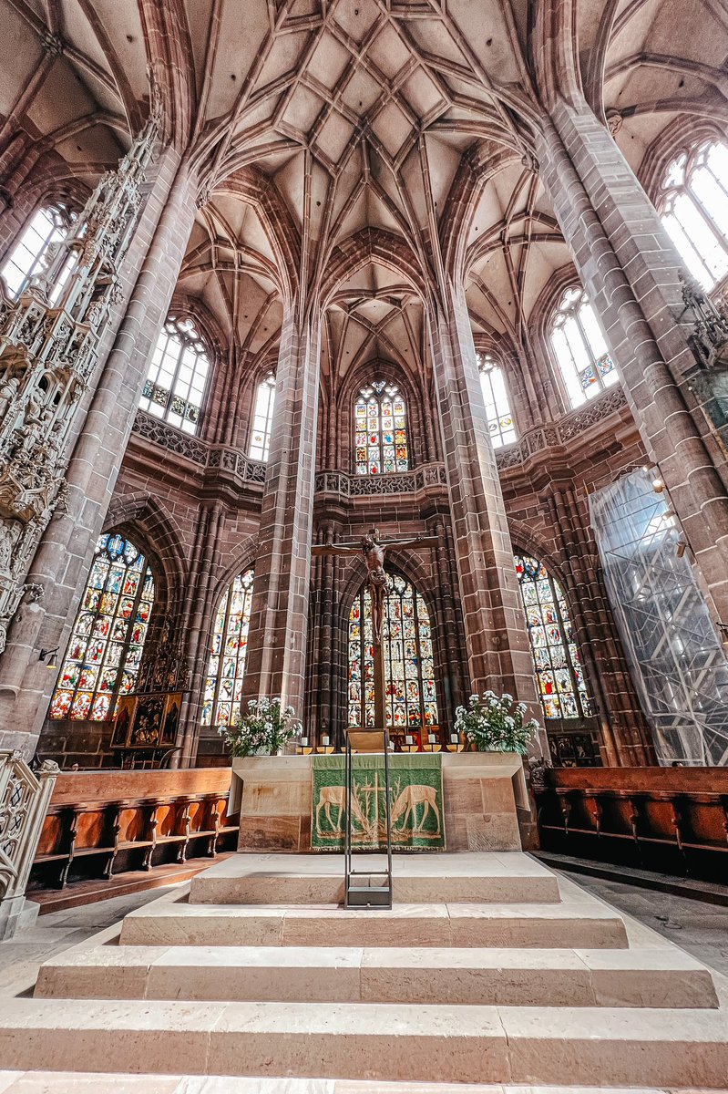 spaceDi_'s tweet photo. Church of St. Lawrence (German: Kirche St. Lorenz) is one of the most significant medieval churches of the former free imperial city of Nuremberg and one of the first churches in Germany to become Lutheran (1529). #Germany #Church #lorenz https://t.co/5cL2F24iyP