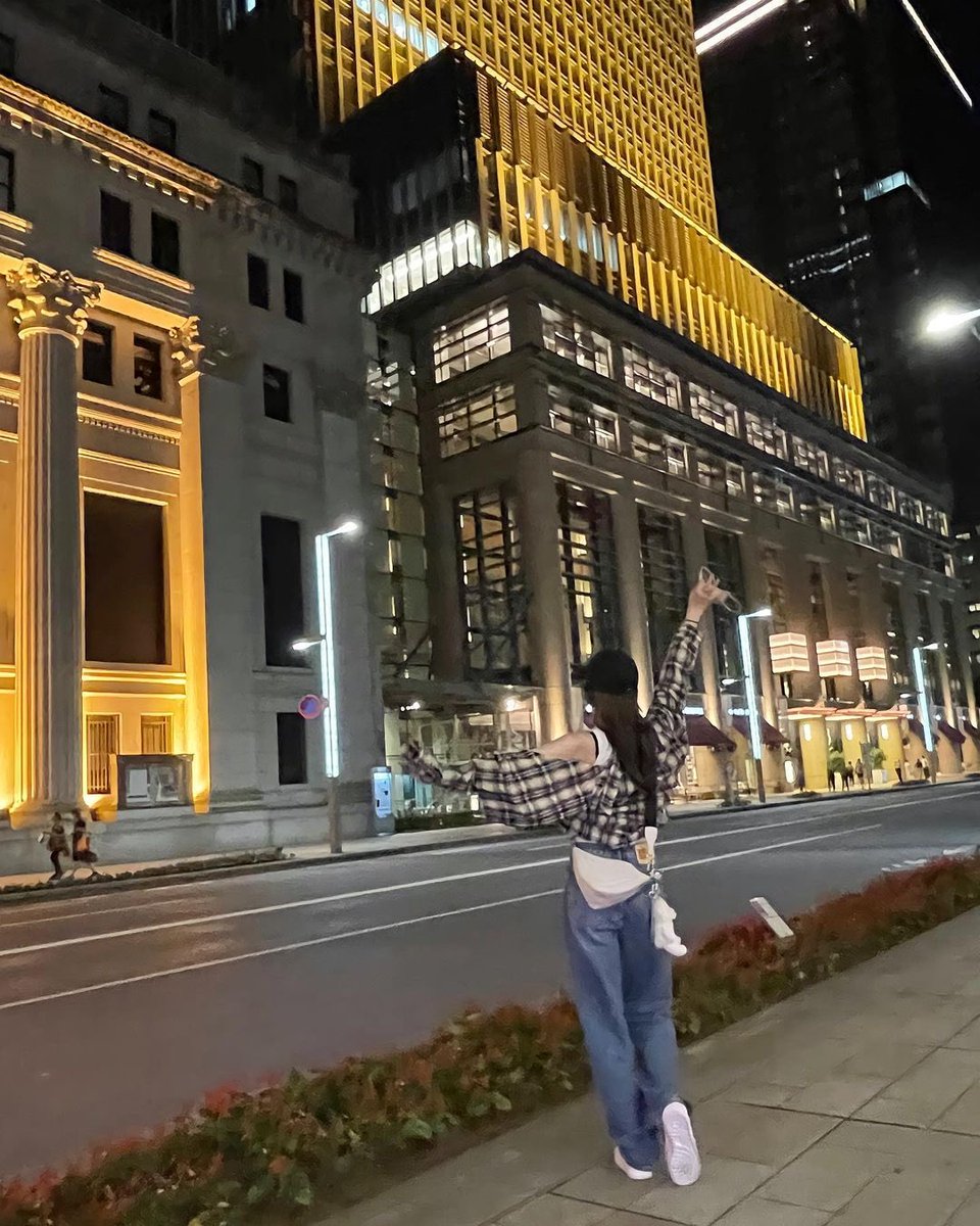 SANAMINATOSAKl's tweet photo. Farewell, Tokyo. Although the schedule is done in the said country, it does not mean it will be the last time we’ll see each other again. This only clarifies that no matter what transpired or how occupied I can be, I’ll constantly find myself yearning to set my feet there again. https://t.co/dgLu8OO0k8