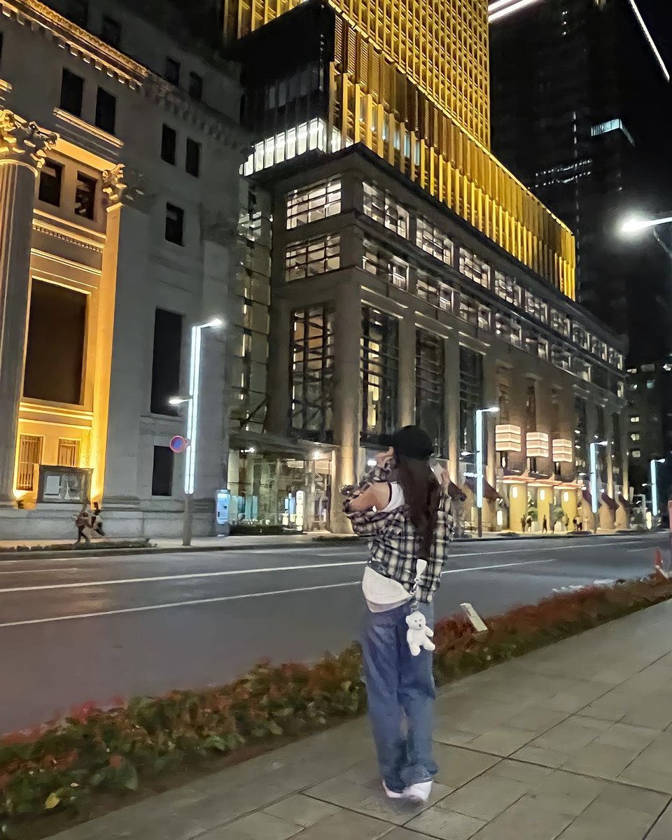 SANAMINATOSAKl's tweet photo. Farewell, Tokyo. Although the schedule is done in the said country, it does not mean it will be the last time we’ll see each other again. This only clarifies that no matter what transpired or how occupied I can be, I’ll constantly find myself yearning to set my feet there again. https://t.co/dgLu8OO0k8
