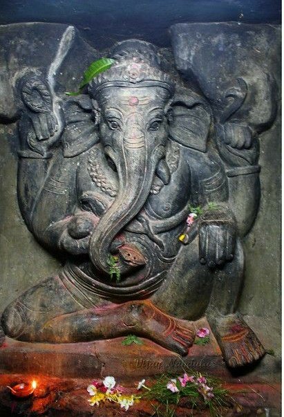 Sarvvashakti's tweet photo. Everything becomes enlightened with his divine blessings.

Ganesh Ji at Undavalli Caves. https://t.co/RVkIgL4NrY