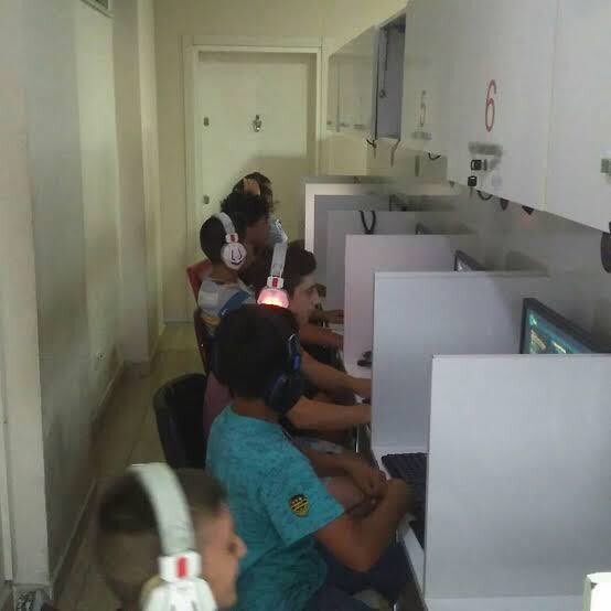 Ferrari pit wall

#Formula1 #f1