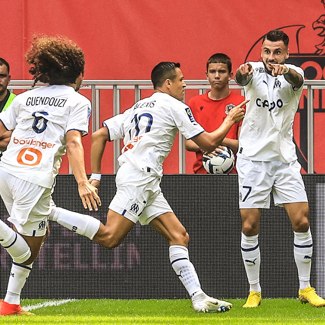brfootball's tweet photo. Alexis Sánchez scores his first two goals for Marseille. 

Both came in the first half ⚡ https://t.co/pfwW6J3N5q