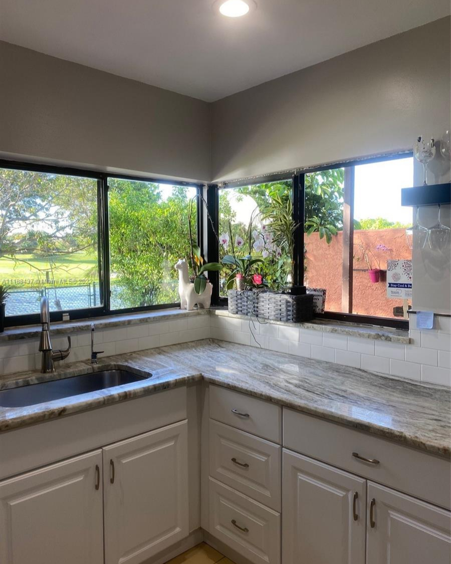 FinkelsteinFL's tweet photo. 2022 Q2 Sale: Finkelstein Team Representing the Seller:​​​​​​​​
🏡 Address: 1213 SW 87th Ter, Plantation, FL 33324
💰 Sold Price: $580,000

📅 Schedule a real estate consultation. ​� https://t.co/3P1CZecf1x