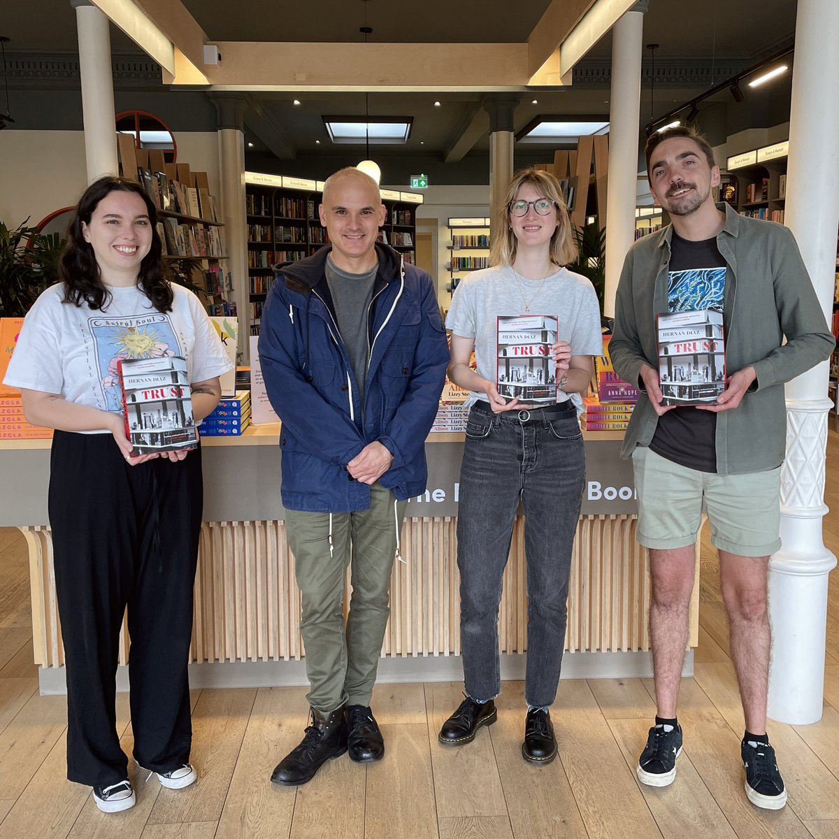 It was a delight to meet Hernan Diaz this morning! 🥳 He stopped by to sign copies of Trust, his spectacular new Booker longlisted novel that we’re featuring in September’s #PortyByPost box. Each box will also come with a tasty bar of <a href="/bareboneschoc/">Bare Bones Chocolate</a>! 📮 portybypost.com