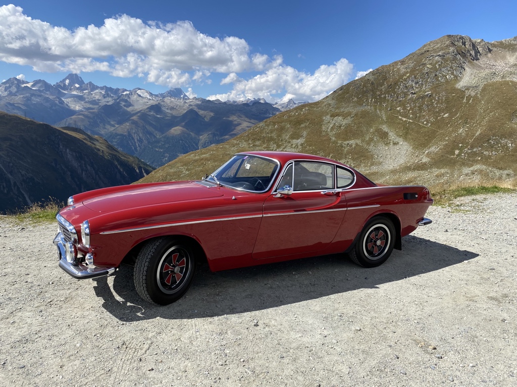 TeamPaddyMurphy's tweet photo. Maiden voyage with Dom, Volvo 1800E #TPM #Volvo1800E https://t.co/B2WetktJP5