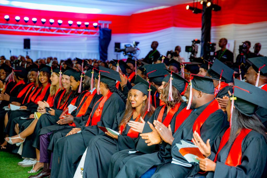 FirstLadyRwanda's tweet photo. What a beautiful and inspiring ceremony! 

Our health systems are indeed in good hands. 

Congratulations again @ughe_org Master of Science graduates! https://t.co/KoGMPjZmST