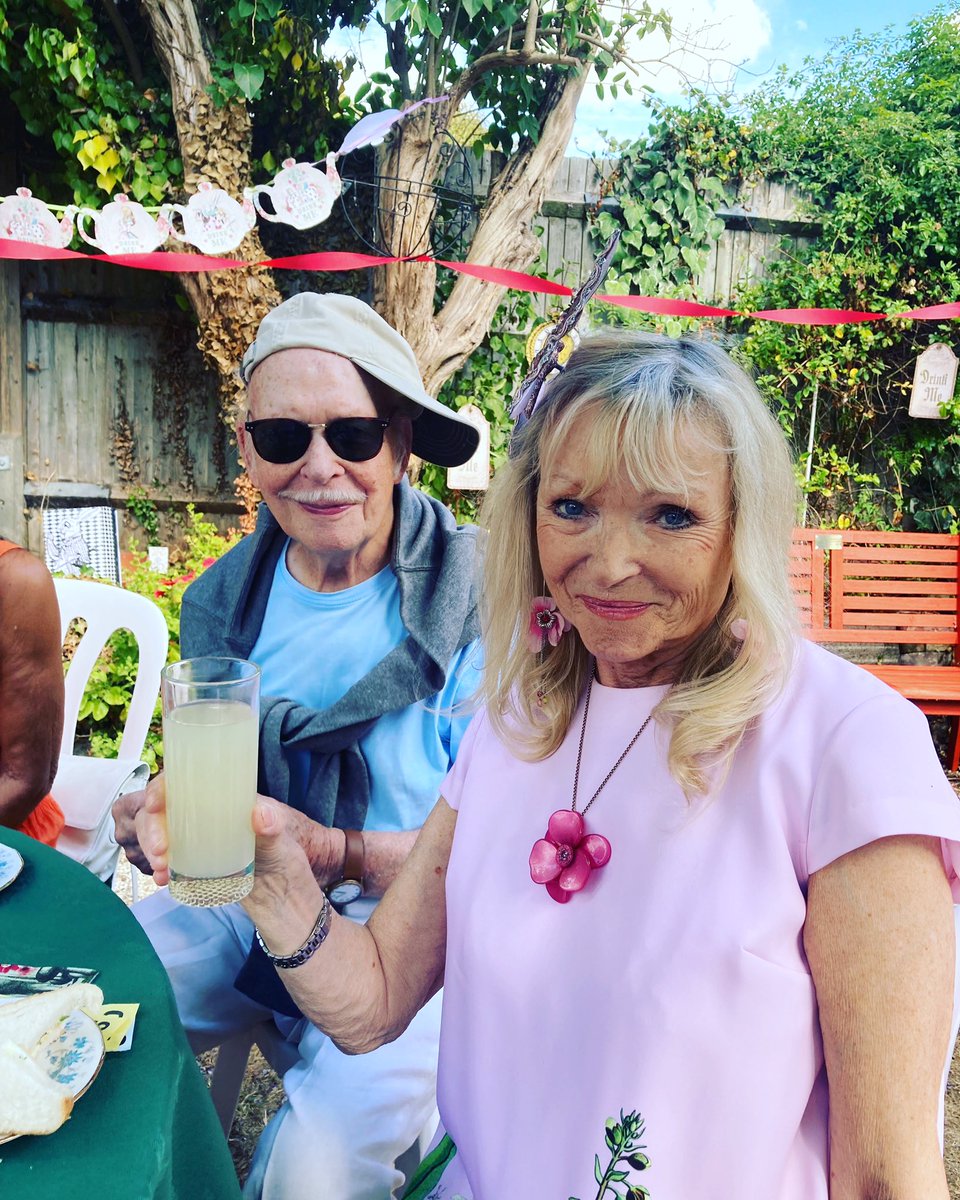 Linda_Regan's tweet photo. Fab day out at Lady Ratlings Mad Hatter’s Tea Party. I love being part of this wonderful charity #GOLR #LadyRatlings #GOWR #WaterRats https://t.co/9R3JMxuoRb
