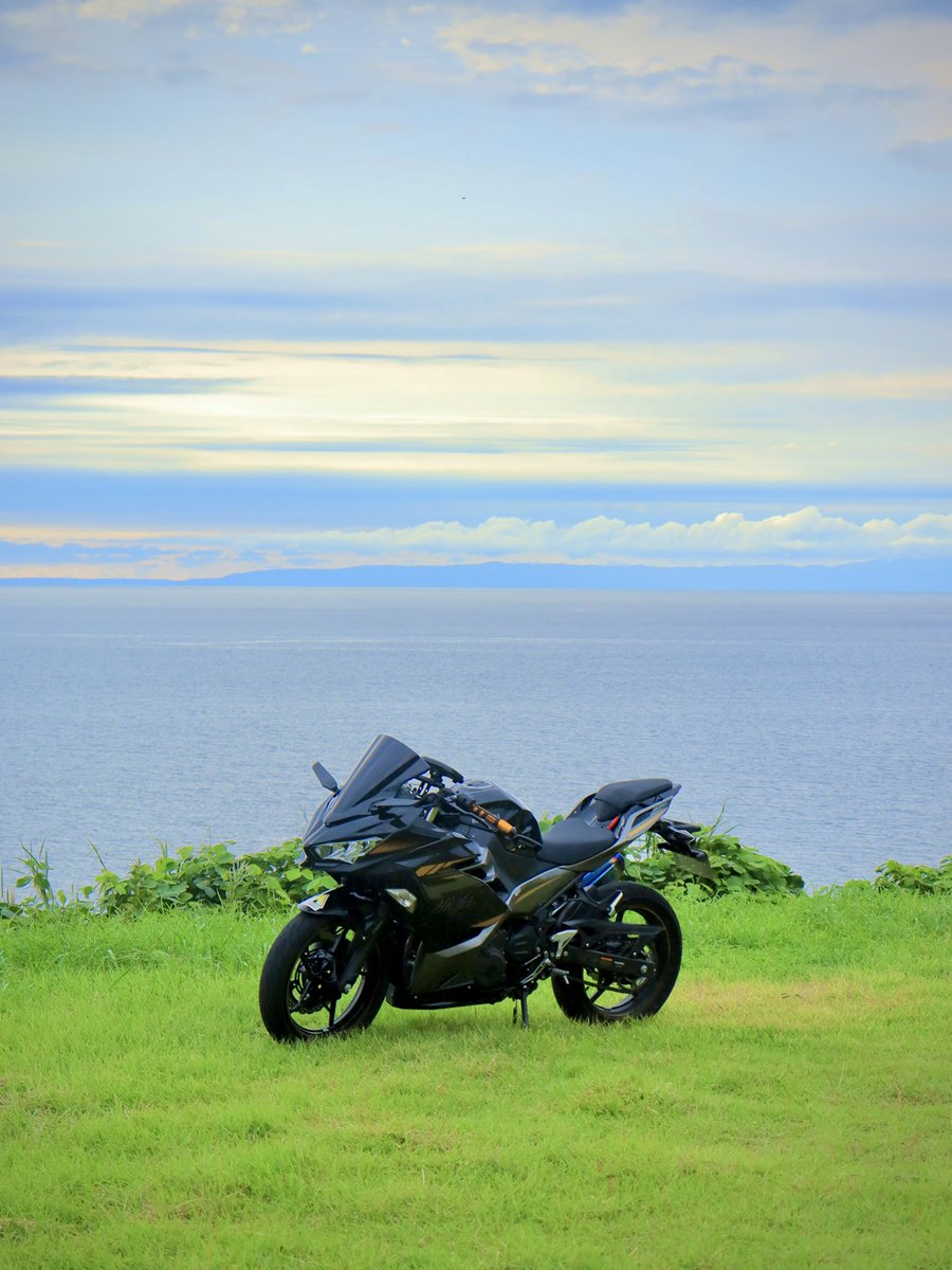 Ninjapjdwtk's tweet photo. 新潟県「鳥海ブルーライン」🏍

マジで最高ヘ(°◇、°)ノ
走りやすいし、眺めも良い(*´꒳`*)b
 #バイク 
 #バイク好きな人と繋がりたい 
 #バイクのある生活 
 #ツーリング 
 #Ninja400 https://t.co/ovBVIrF84i