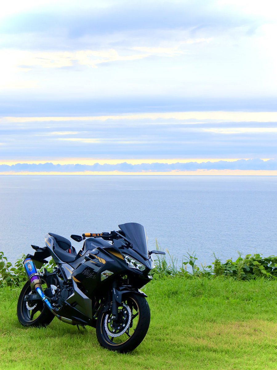 Ninjapjdwtk's tweet photo. 新潟県「鳥海ブルーライン」🏍

マジで最高ヘ(°◇、°)ノ
走りやすいし、眺めも良い(*´꒳`*)b
 #バイク 
 #バイク好きな人と繋がりたい 
 #バイクのある生活 
 #ツーリング 
 #Ninja400 https://t.co/ovBVIrF84i