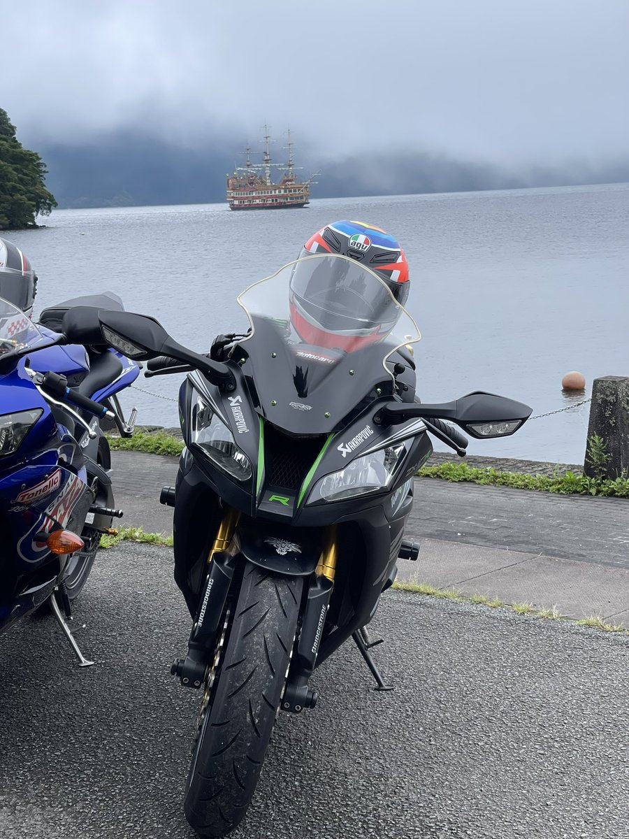 Zx10r 😍 #zx10r #バイク好きな人と繋がりたい #バイク好きと繋がりたい ＃イタリアン街　#東京バイク　#千葉県