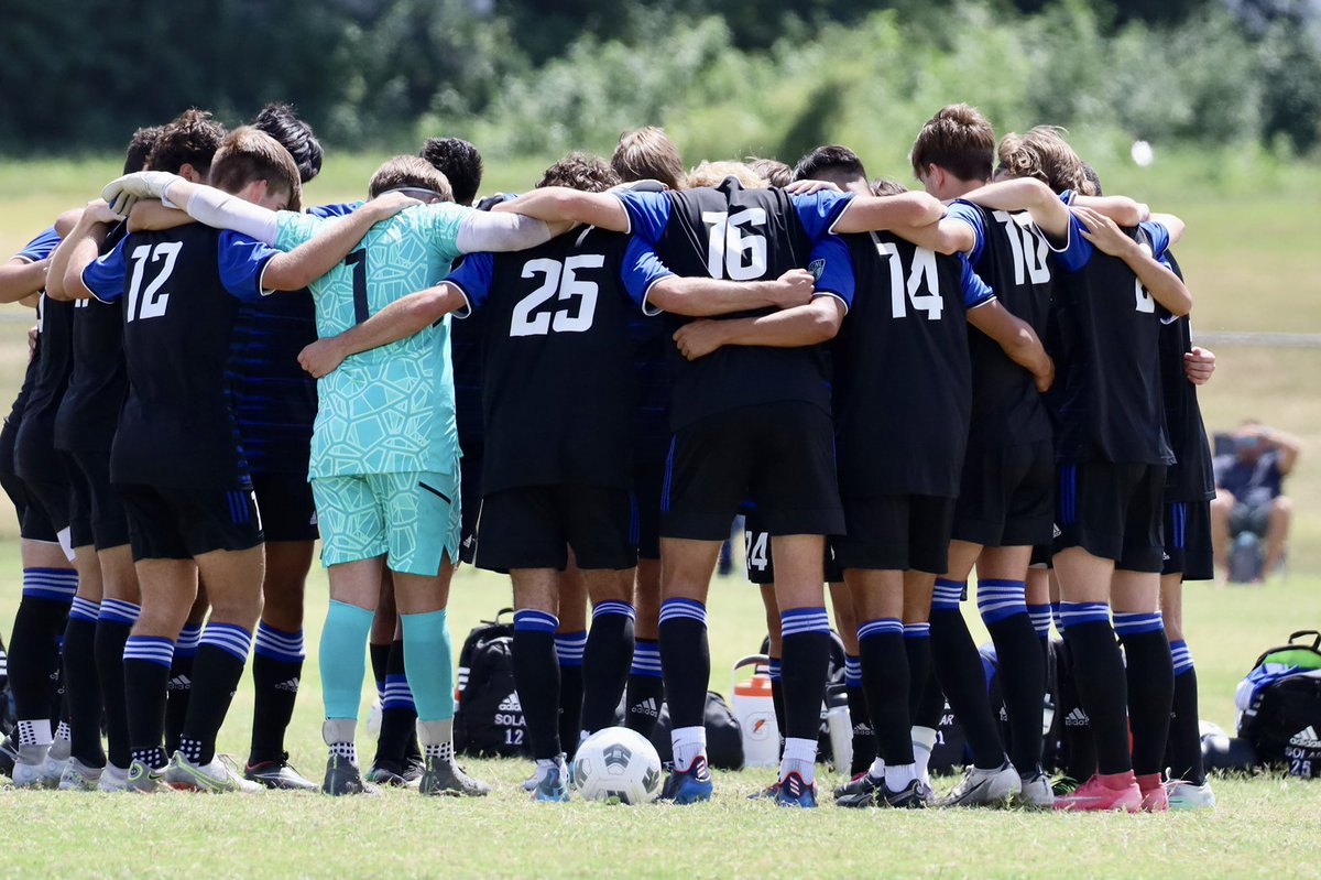 BryanBeck_2005's tweet photo. New team.  Same number.  First game of the season.  2-0 win. 💪🏻 #solarsc  

 @ecnlboys
@imcollegesoccer
@topdrawersoccer 
@prepsoccer 
@thesoccerwire https://t.co/H19SKaHMXc