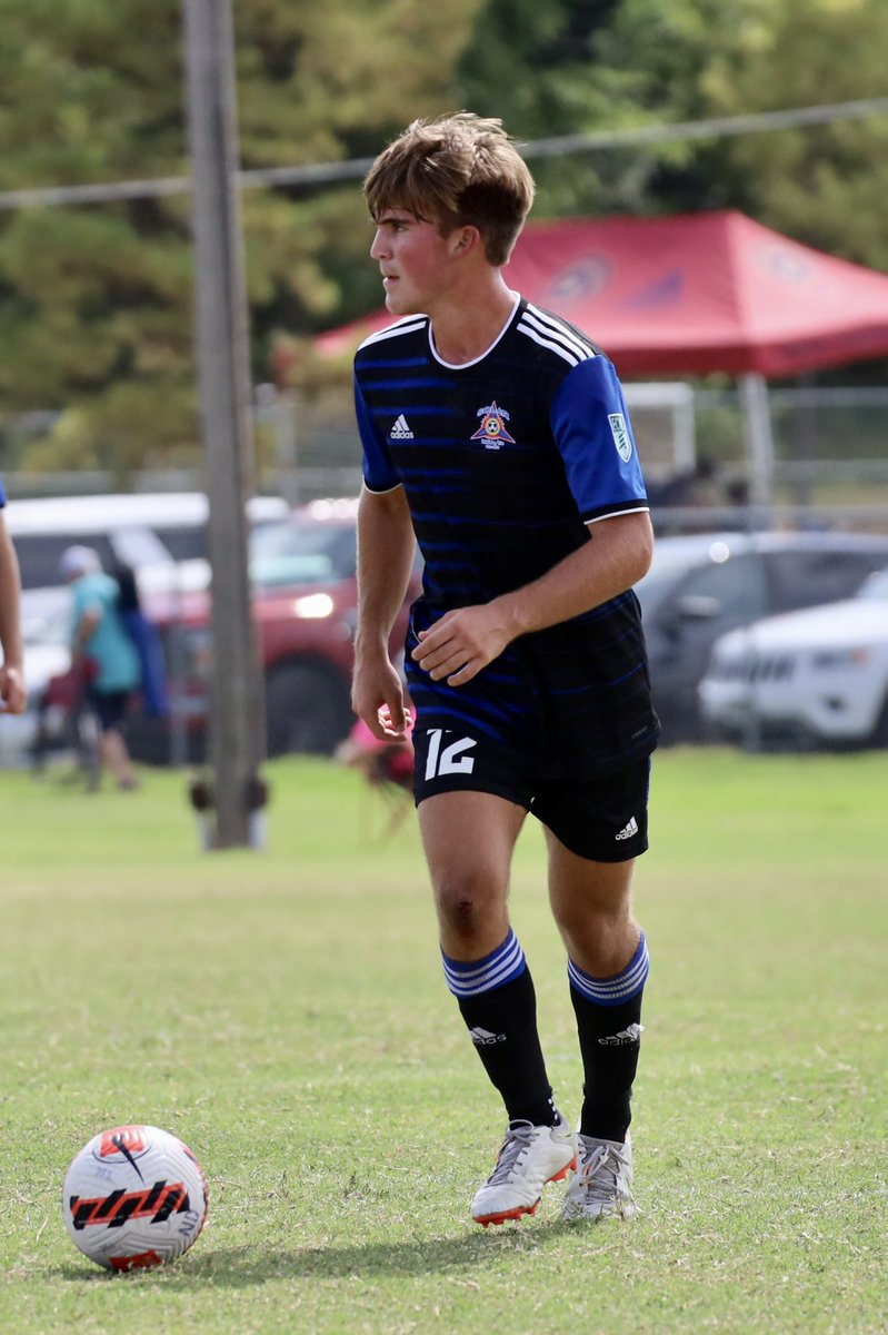BryanBeck_2005's tweet photo. New team.  Same number.  First game of the season.  2-0 win. 💪🏻 #solarsc  

 @ecnlboys
@imcollegesoccer
@topdrawersoccer 
@prepsoccer 
@thesoccerwire https://t.co/H19SKaHMXc