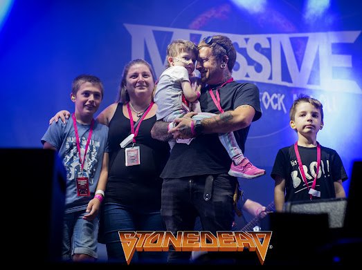 Stonedead_fest's tweet photo. We would like to say a massive thank you to all the fans that have attended this weekend as we have raised £1725.26 for Kayla and the Buttle family to help towards her treatment and care.
Also keep your eyes peeled for the signed guitar auction
Thank you! https://t.co/bsUefws970