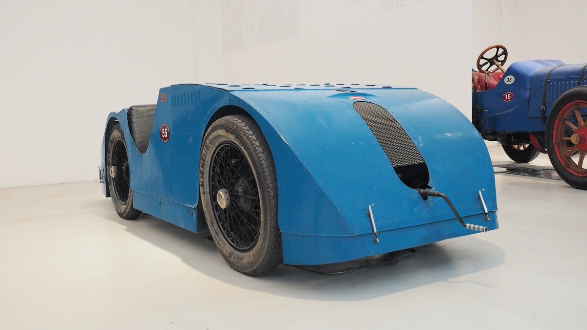 PYEtienney's tweet photo. 1923 #Bugatti Type 32 "Le Tank"
It took part, that year, in the #GP de Tours.
#Mulhouse #CollectionSchlumpf https://t.co/zzonHX59Xi