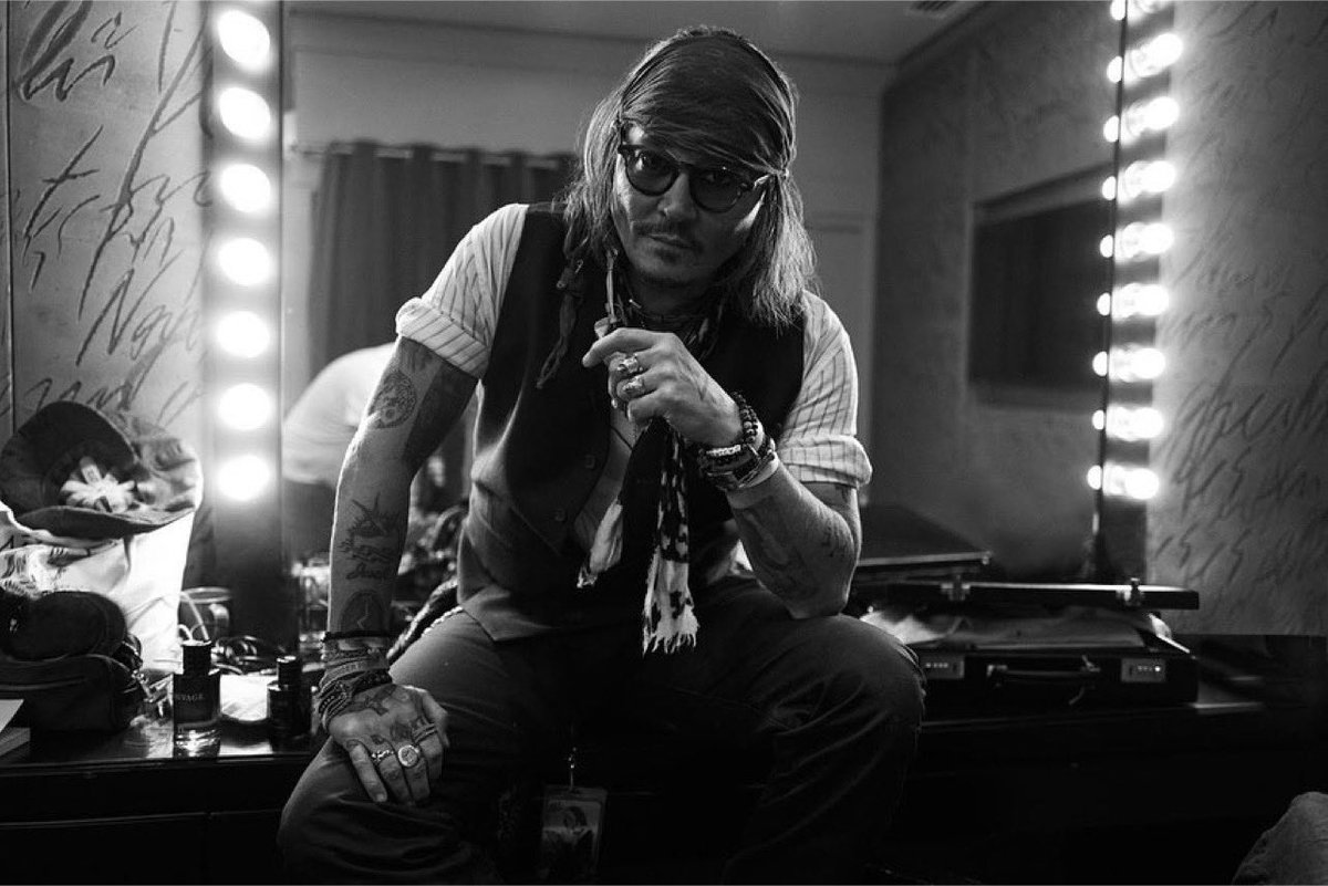 2cryheart_'s tweet photo. Today is the day!!! #JohnnyDeppRisesVMA #JohnnyDeppRisesMTV #SupportJohnnyDeppVMAs #SupportJohnnyDeppMTV #MoonManDepp #JohnnyDeppRises #JohnnyDeppKeepsWinning https://t.co/X7Ep9TCjqo