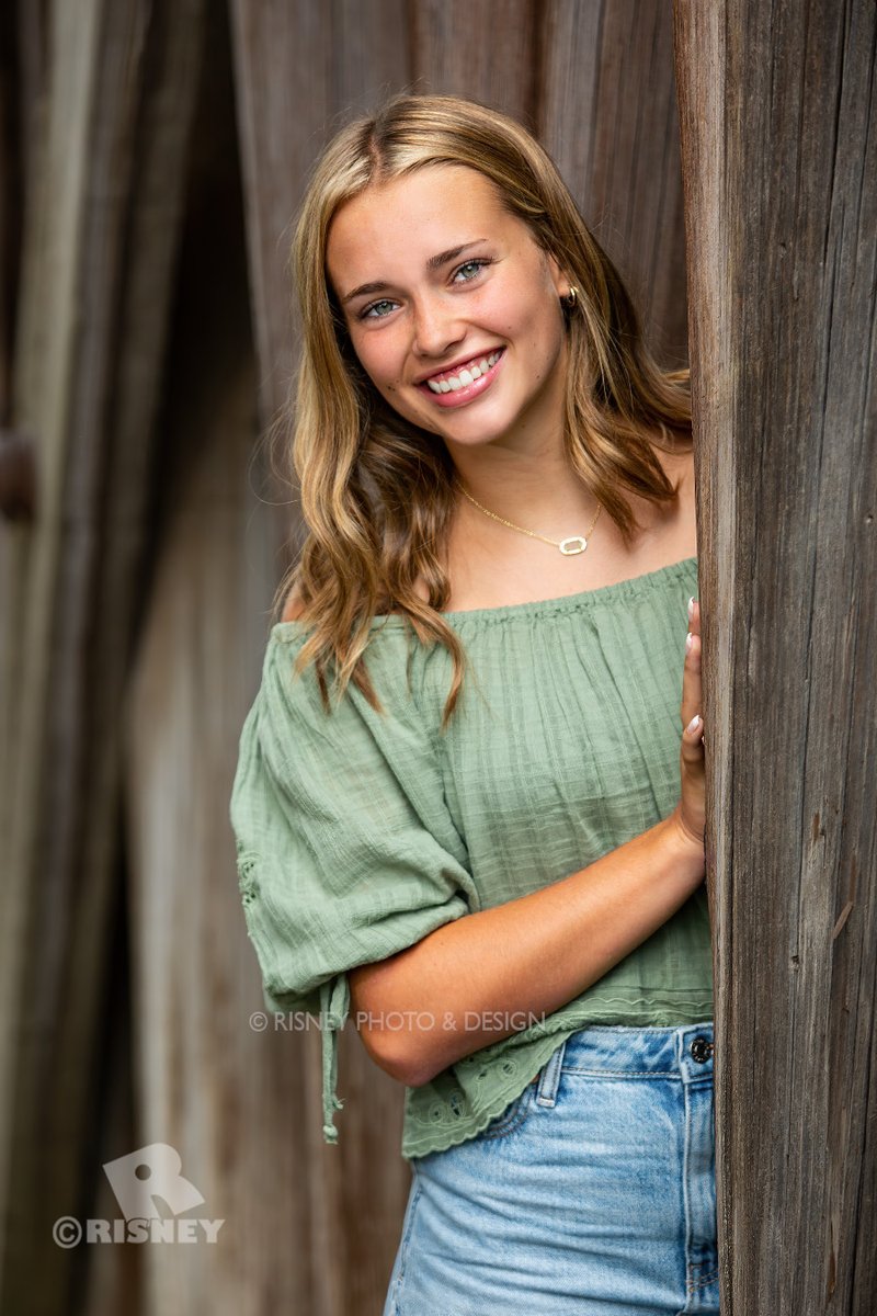 Risney_Photo's tweet photo. Landry Miller from St. Albert is super involved in sports so we had lots of fun shooting volleyball, basketball, and tennis pics. She's my neighbor and the last of the Miller kids I have photographed! What a great family. Thank you! https://t.co/GNVUV3YixB
