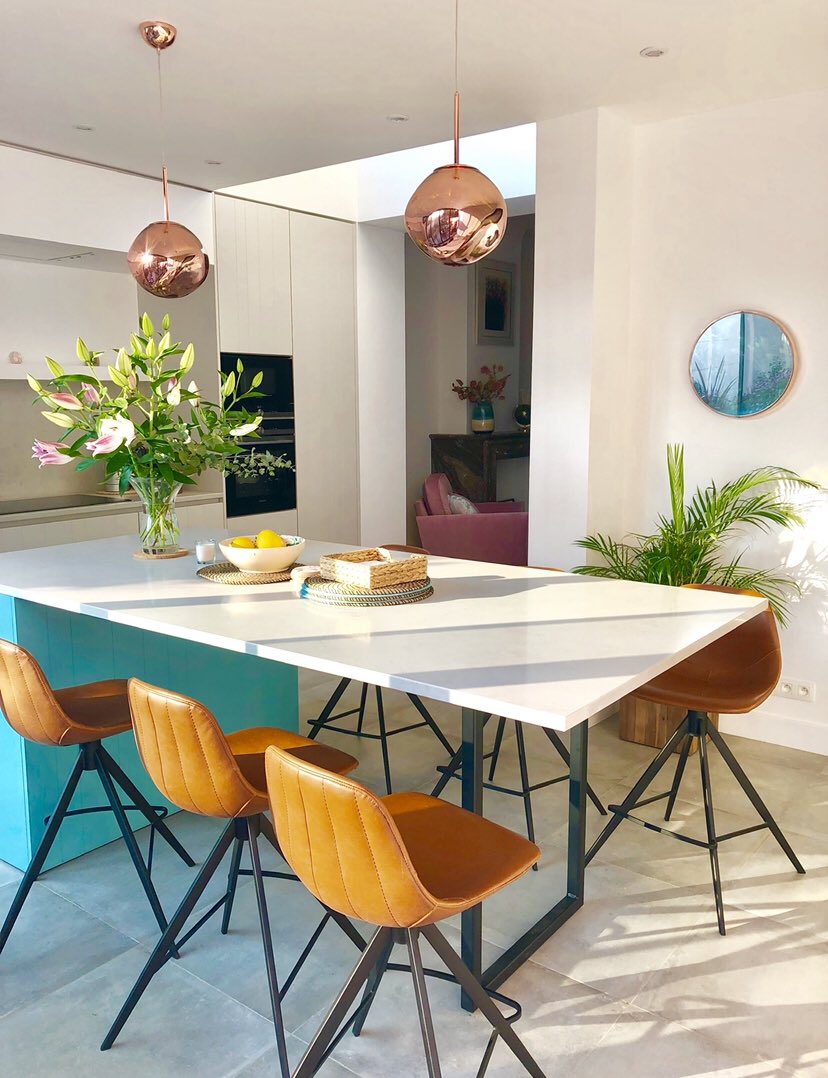 Design2Style's tweet image. We can finally say every aspect of our #kitchendesign is just about complete. We’ll have a repeat of a large version of #tomdixon light in the lounge soon. #d2skitchen #d2s #townhouse #residentialdesign #renovationproject #interiordesign #interiorarchitecture