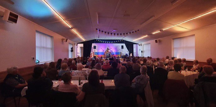 HyperCoastR's tweet image. Thank you so much to those who made Friday's concert a BIG success and gave so generously! We raised around £1400 for Tayside &amp;amp; Strathearn Help 4 Ukraine who do such amazing work!
Rebecca Connelly &amp;amp; Scott, Kinnaber Junction and Andy Spiller, 
+ main organisers Frances &amp;amp; Jim Clyne