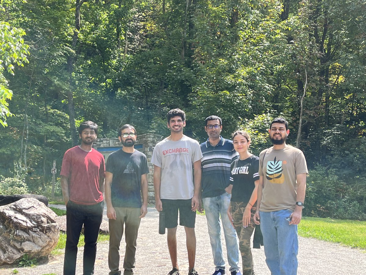 imDBhattacharya's tweet photo. 5. We enjoyed a group hike to the beautiful Cascade Falls [Photos by @CaptainRafi97]. https://t.co/CAJIU4HQ8v