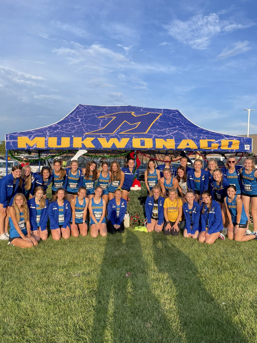 MukwonagoCC's tweet image. Only three points out of first place and first out of the classic 8 teams competing, yeah…I’d say that’s a good start to the season! So proud of you girls, buckle up…this season is going to be wild! ❤️