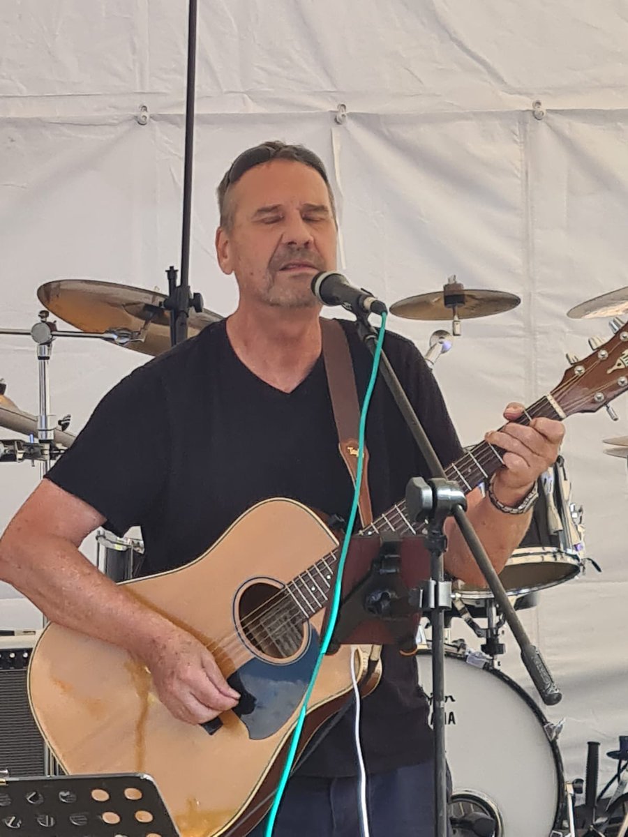 Great festival, great weather, great vibe. Happy to be part of it.