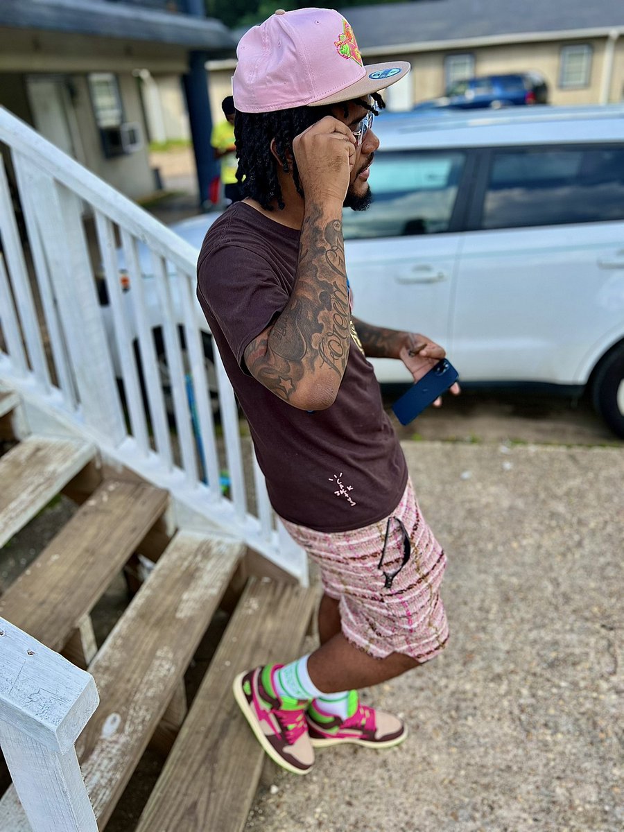 MjayDaGr8's tweet image. One of Da Original Members🎱🐶
 #DaGr8™️
#FreeYungDem
#Big4GANG✅