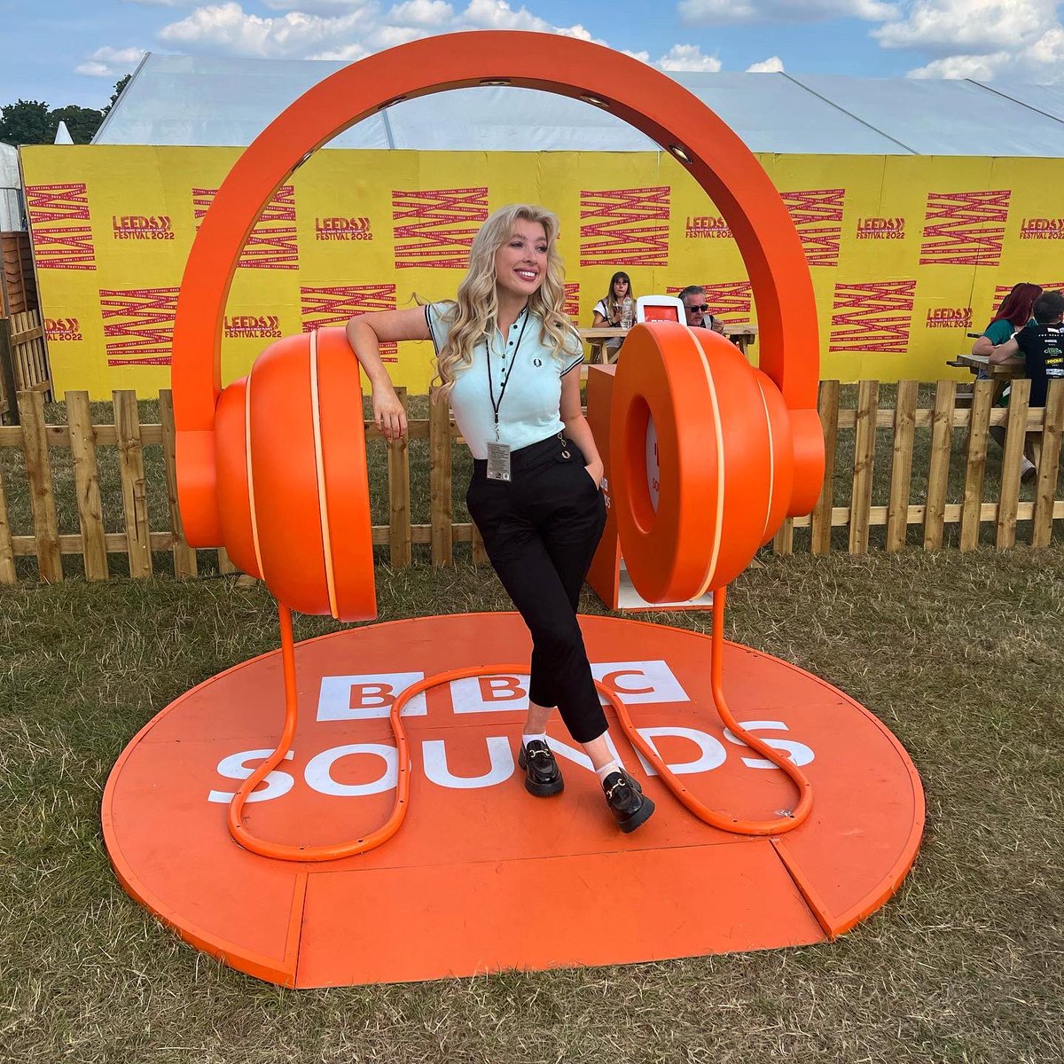 Katie Owen tweet media