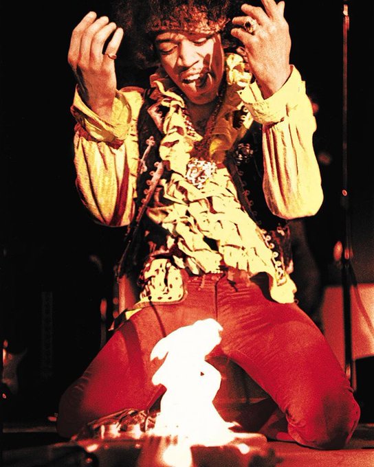 crockpics's tweet photo. Jimi Hendrix setting his guitar on fire https://t.co/LZvNwaAyrW
