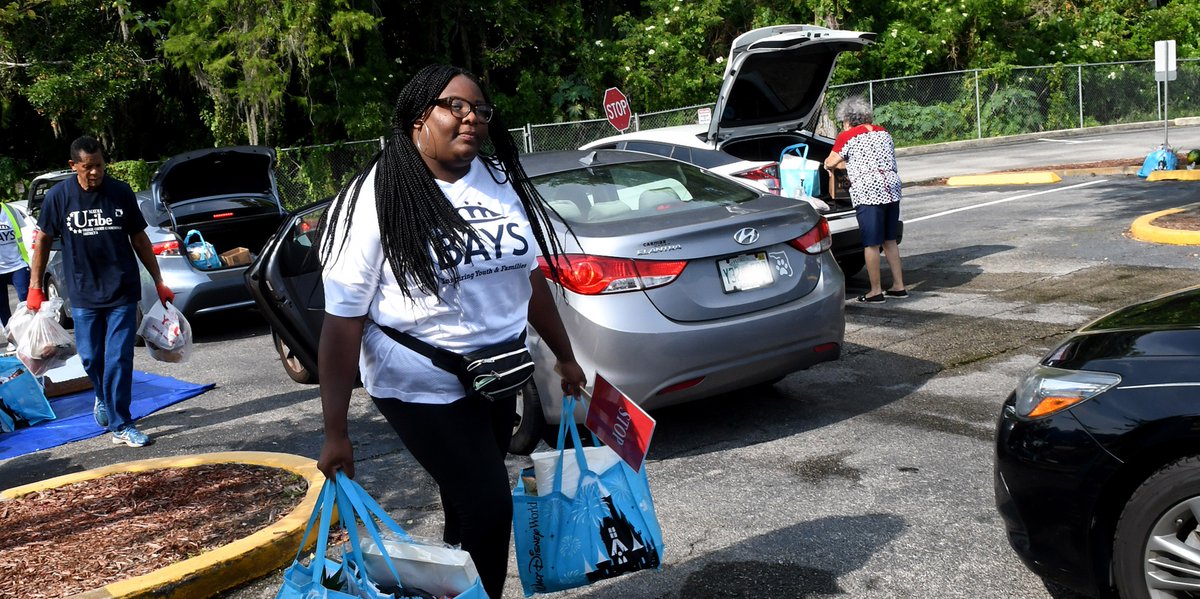 feedhopenow's tweet photo. Did you know that Second Harvest provides 250,000 meals daily?
Test your knowledge of the issue of hunger in Central Florida. https://t.co/ZDQY1ulUmF
#ThisIsFood https://t.co/qaYvf69UZK