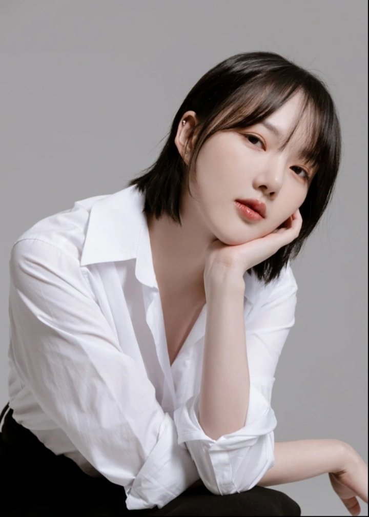 GirlGroupsThink's tweet photo. GFriend's Yerin https://t.co/XWbeQX3CPS