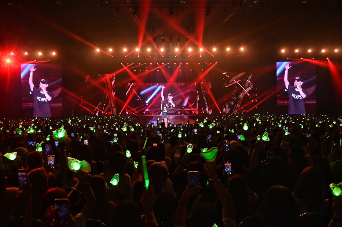 FeohThai's tweet photo. Thank you for coming !! It was an amazing time with you all. See you guys again next time “ขอบคุณครับ 🙏💚”

@yugyeom #유겸 #YUGYEOM
#AOMG #FeohThai
#YUGYEOM1stLiveInBKK https://t.co/0R02K0lWXD