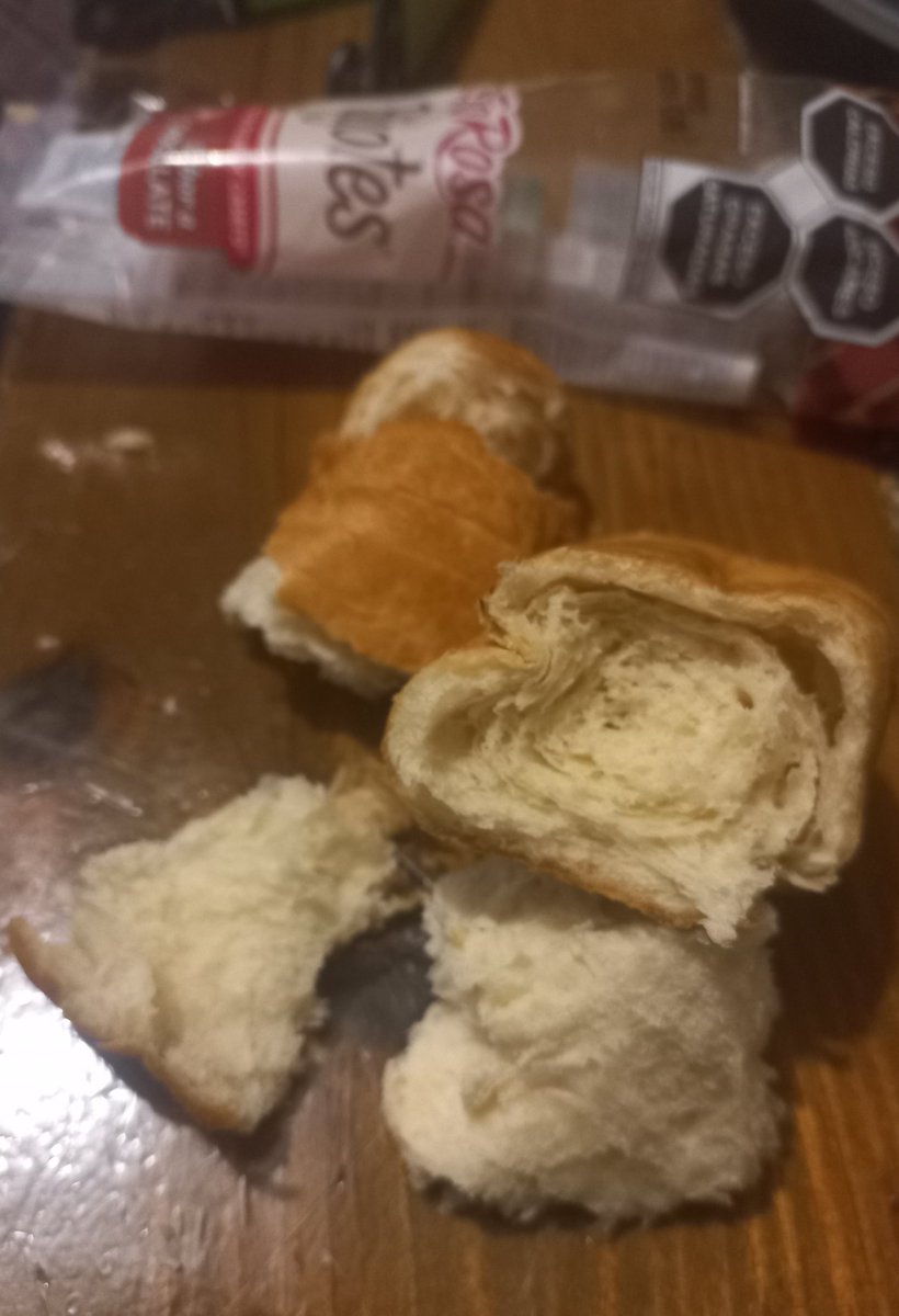 samroidk's tweet image. Mi bigote de chocolate no tenía chocolate jajs
@TiaRosaMx