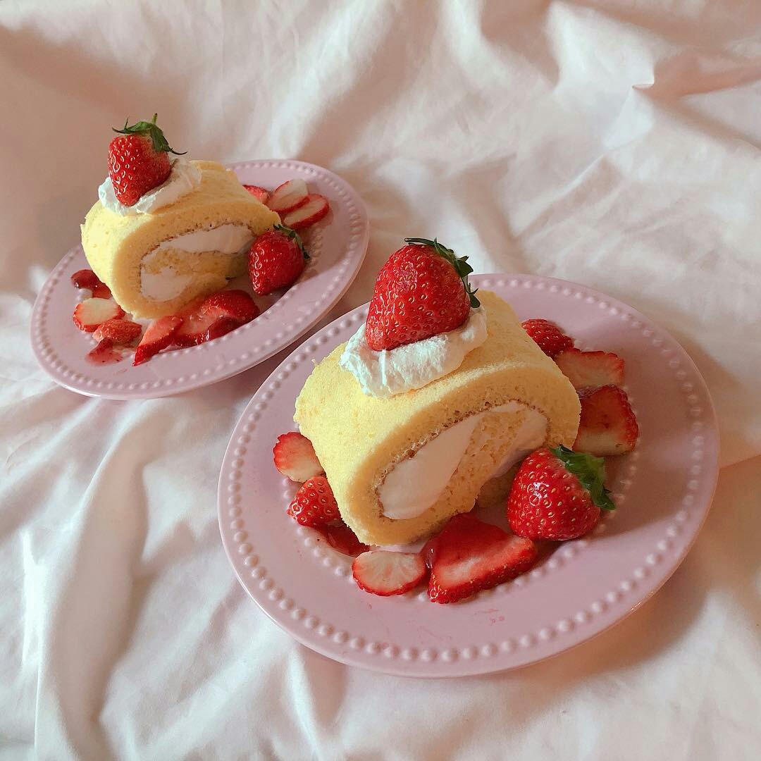 sweetxdessert's tweet photo. Strawberry desserts https://t.co/tQi9LVE8bY
