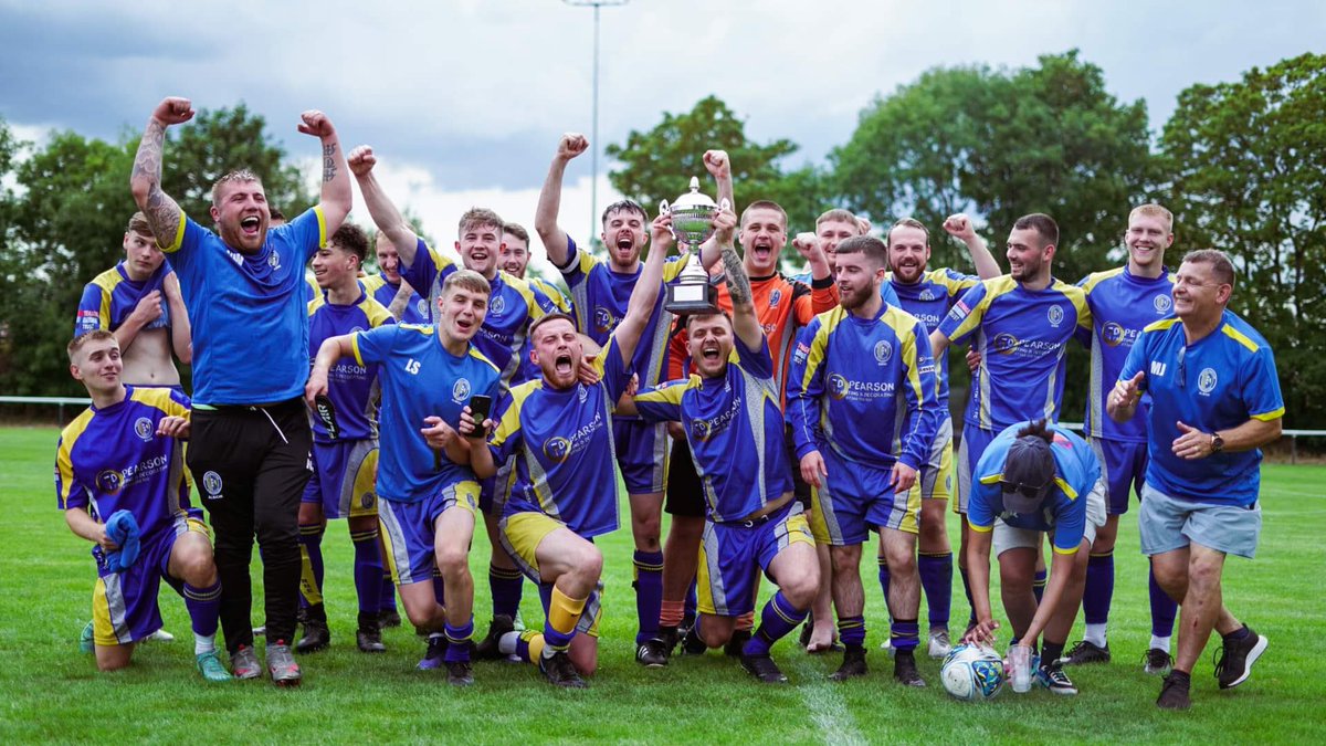 Well done to Reddish North End Albion who won the Manchester Summer Cup 2022 with a 6-1 victory over Queens Bredbury FC! ☀️🏆🍻