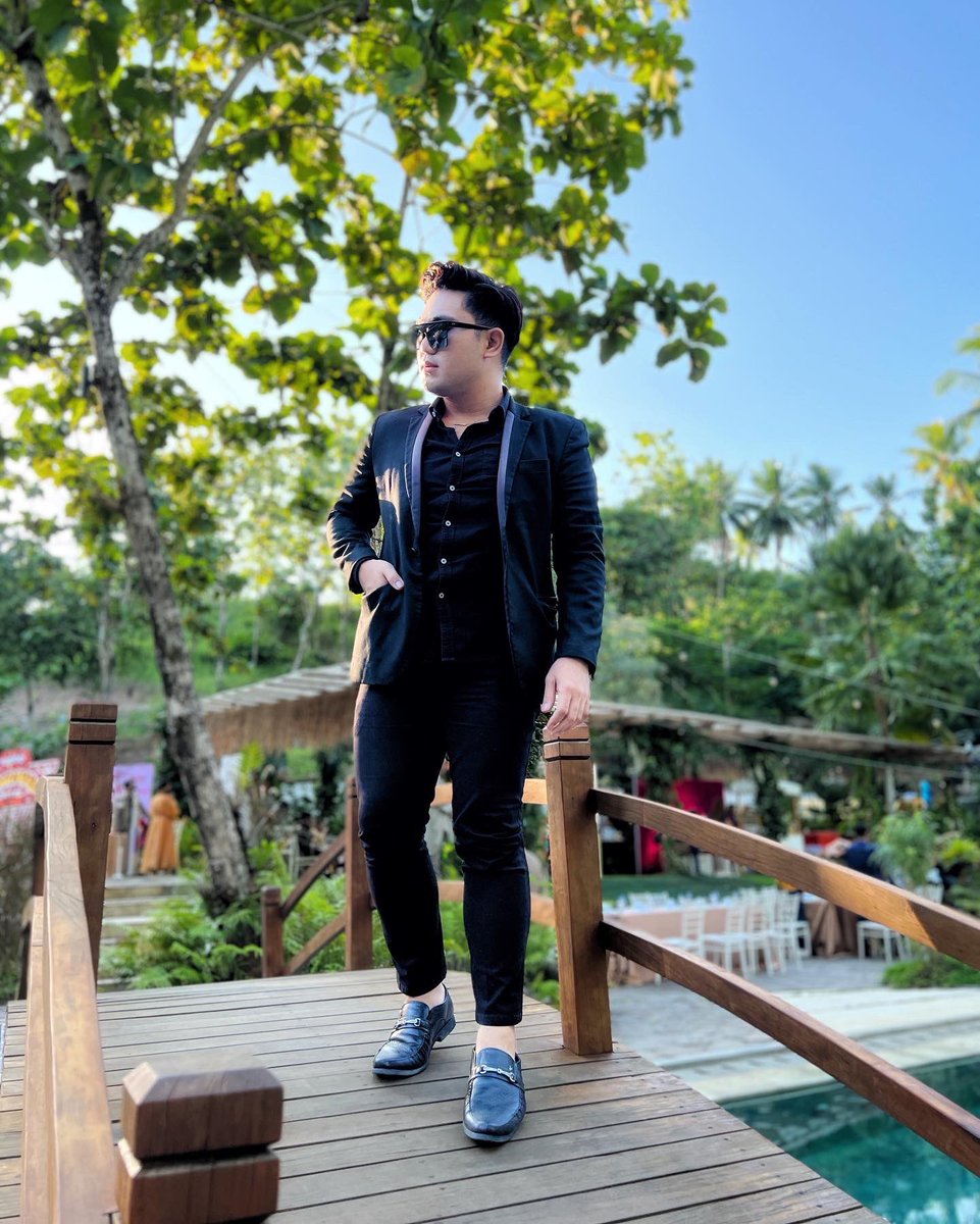 indraoctav's tweet photo. i don’t get lucky, i make my own luck! 🖤 https://t.co/PZnXwoUxI0