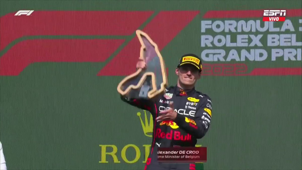 Red Bull domina el podio

#F1xESPN Verstappen y Pérez hicieron el 1-2 en el Gran Premio de Bélgica. Sainz fue tercero con Ferrari

¡Míralo en vivo por #ESPNenStarPlus! -> 

dis.la/Formula1_GPBel…