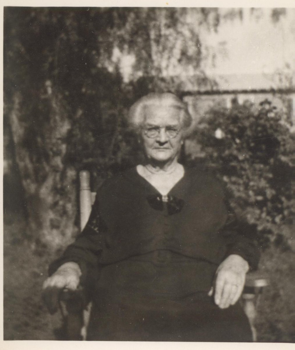 Mightier Acorns tweet media