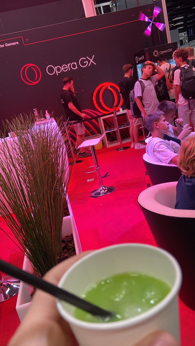 Erstmal nen Cocktail bei #GXgamescom erspielt 

ggez <a href="/reh4ck3d/">Reh4ck3d</a>