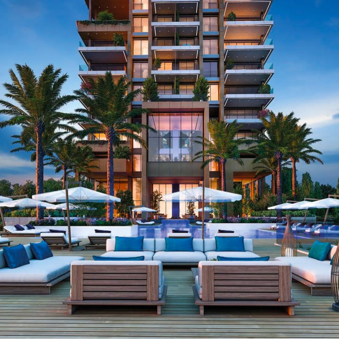 JamesEdition tweet media