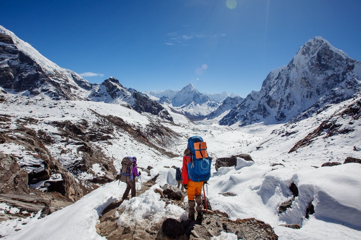 Adventureherot1's tweet photo. Be fearless in the pursuit of what sets your soul on fire. -Jennifer Lee
Who has their hearts set on climbing the glaciers of the Himalayas?
#Himalayas #Nepal https://t.co/DfEwGKPJ2q