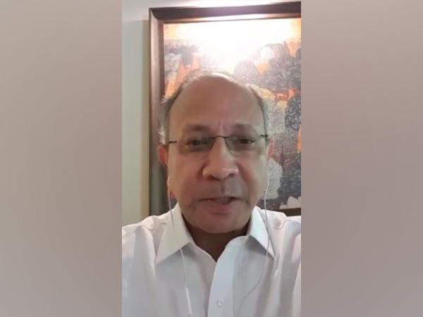ani_digital's tweet photo. Indian experts lambast Chinese envoy to Sri lanka for overstepping his authority amid row over spy vessel Yuan Wang 5
Read @ANI Story | https://t.co/sZkQh4u2D3
#ChineseVessel #SriLanka #yuanwang5 #IndianExperts https://t.co/BIakF660oA