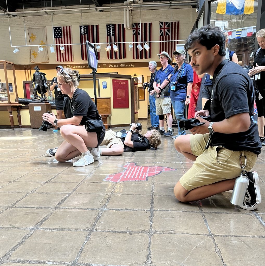 MCHS156's tweet photo. Warrior Student Media journalists have been busy documenting the four-day VNC Honor Flight for veterans visiting Washington D.C. Help us welcome them all home today!
#WarriorReady156
#veterans
#HonorFlight https://t.co/Nc9sBvijqI