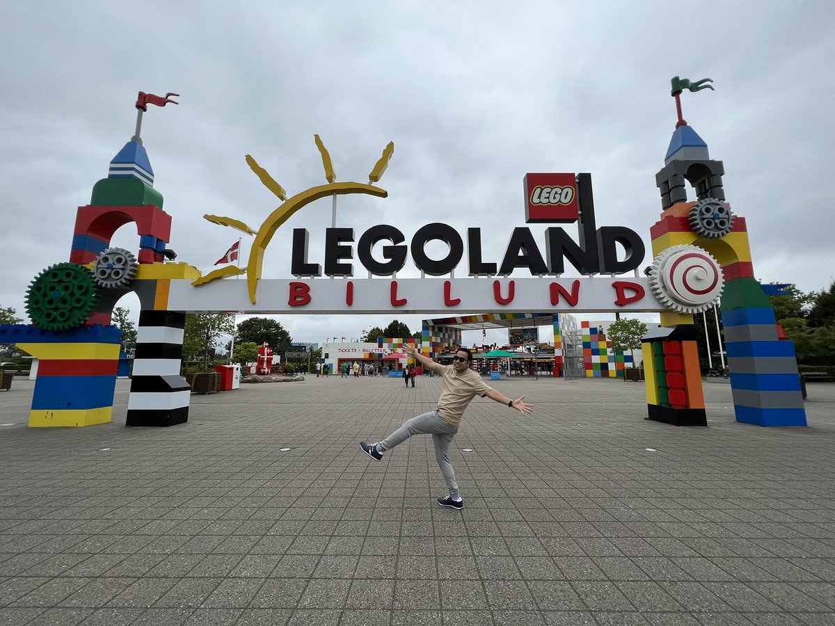 edward_red004's tweet photo. Still in Legoland the happiness is overwhelming even at present age #legoland #billund #Denmark 🇩🇰 https://t.co/IWmR2NDael
